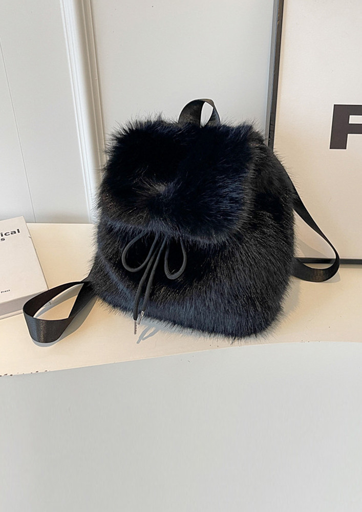 BLACK FLUFFY FUR SMALL BACKPACK