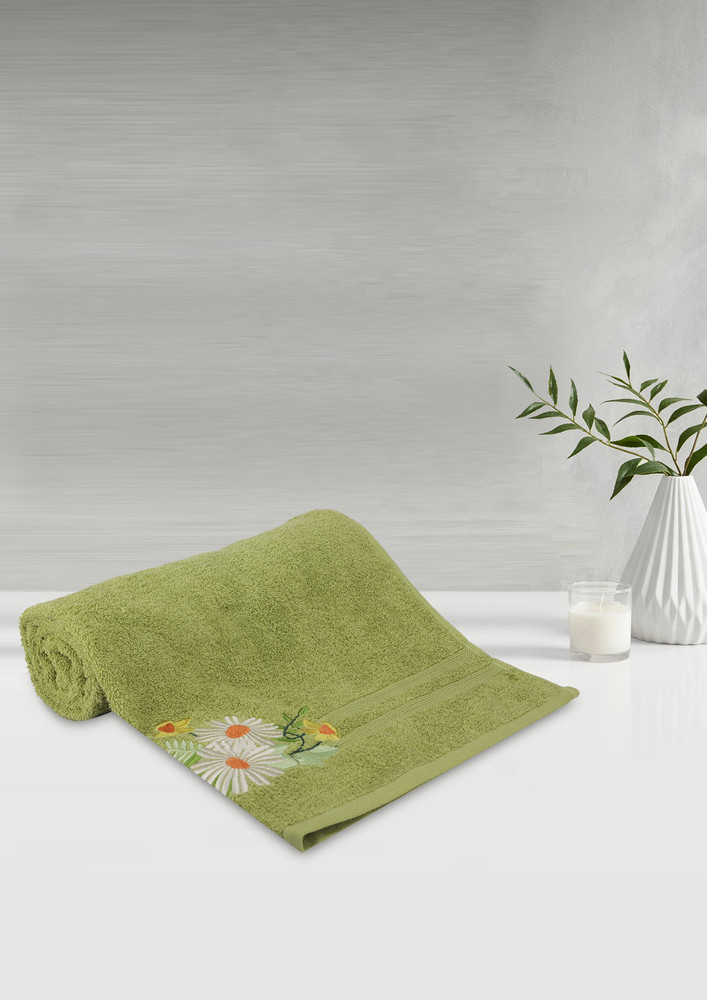 Lush & Beyond Bath Towel Set of 1, 100% Cotton Towel for Men & Women 500 GSM Towel(Light Green FL, Size 26X55 inches)