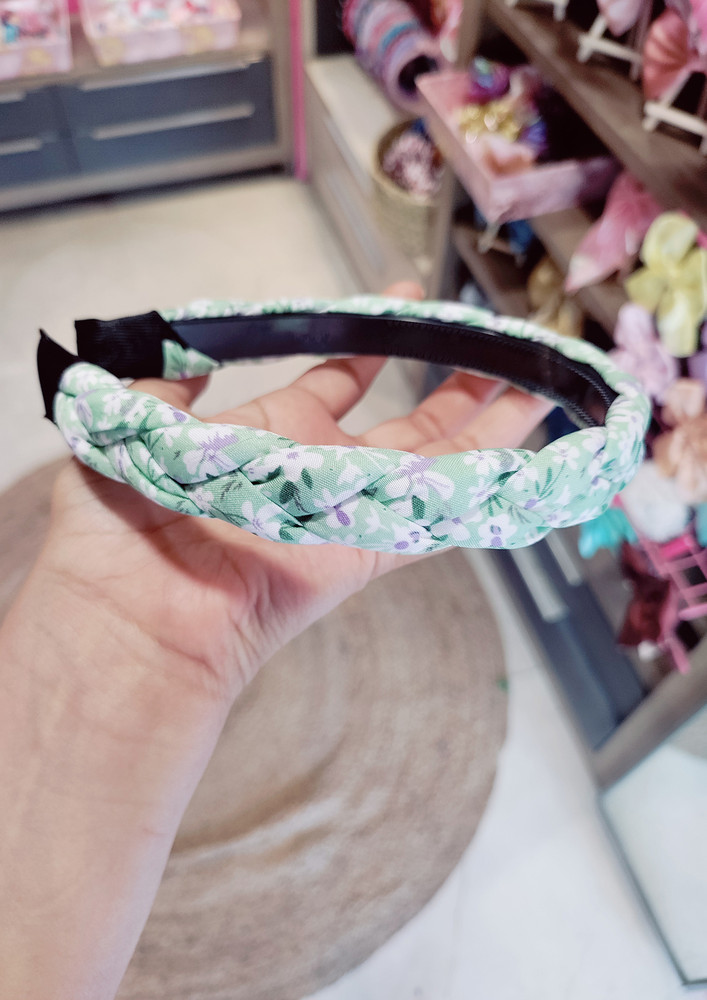 Charming Light Weight Floral Hair Band - Green