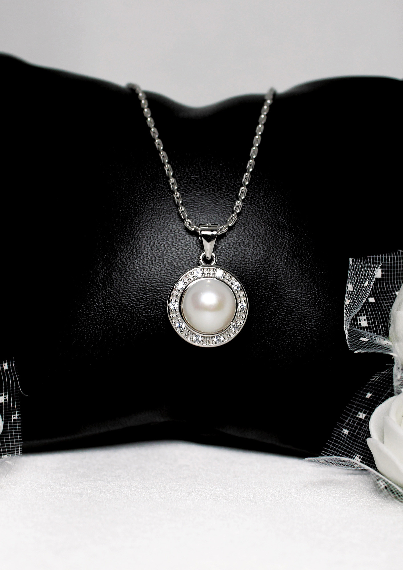 Mua VIKI LYNN Tahitian Cultured Black Pearl Pendant Necklace 9-10mm Round  Sterling Silver for Women trên Amazon Mỹ chính hãng 2023 | Fado