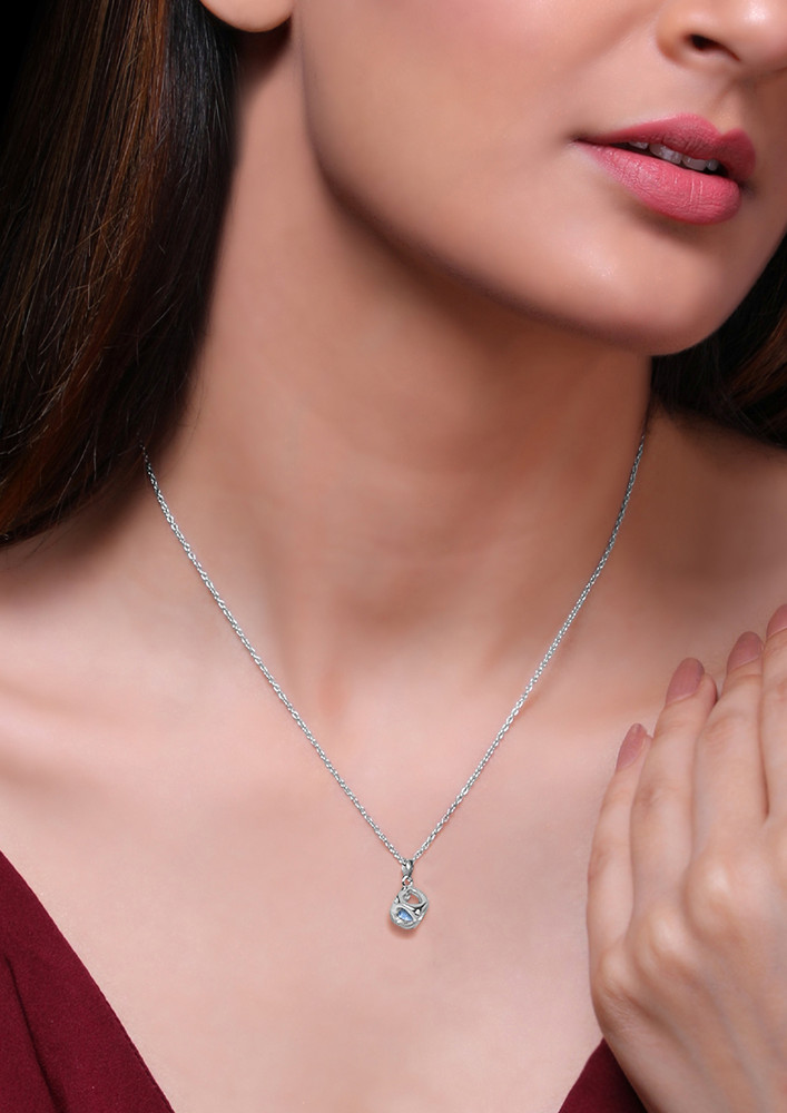 Anushka Sharma Silver Solitaire Heart Pendant with Link Chain