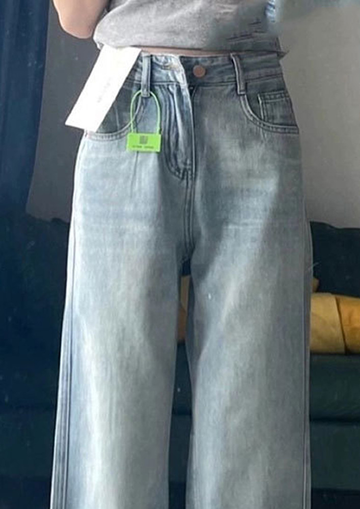 LOOSE HIGH-WAISTED WIDE LEG JEANS