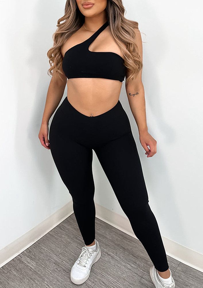BLACK KNITTED SPORTS TOP AND JEGGINGS SET
