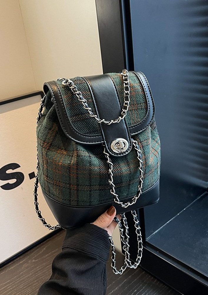 CHAIN STRAP GREEN PLAID BUCKET BACKPACK