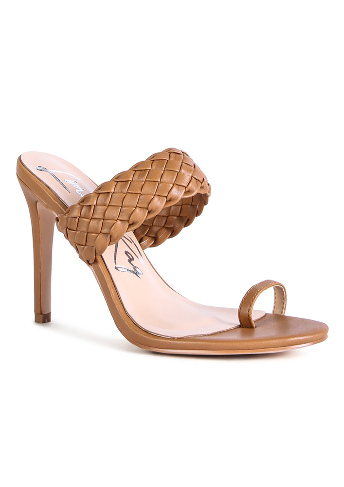 Woven Strap Toe Ring Sandals in Tan