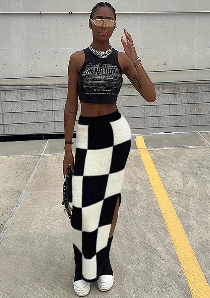 Knitted Checkered Black Long Slit Skirt