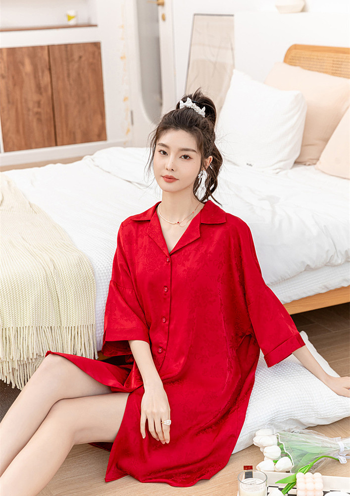 Solid Red Lapel Collar Nightdress