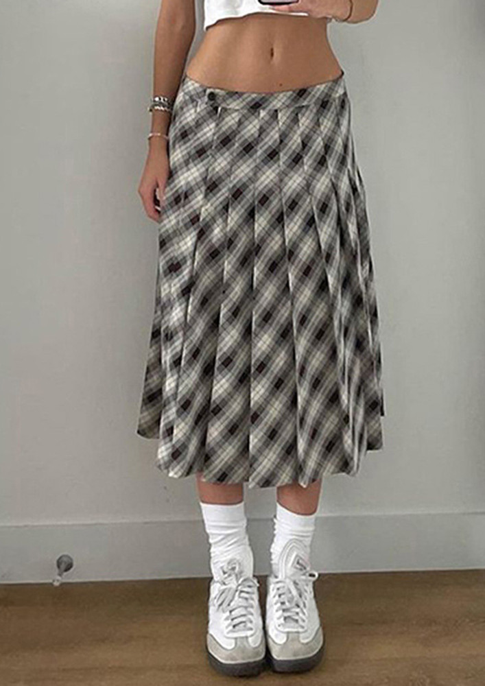 PLEATED BLACK AND WHITE A-LINE SKIRT