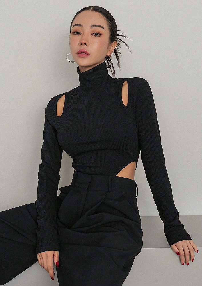 Ribbed Cut-out Detail Curved Slim Top