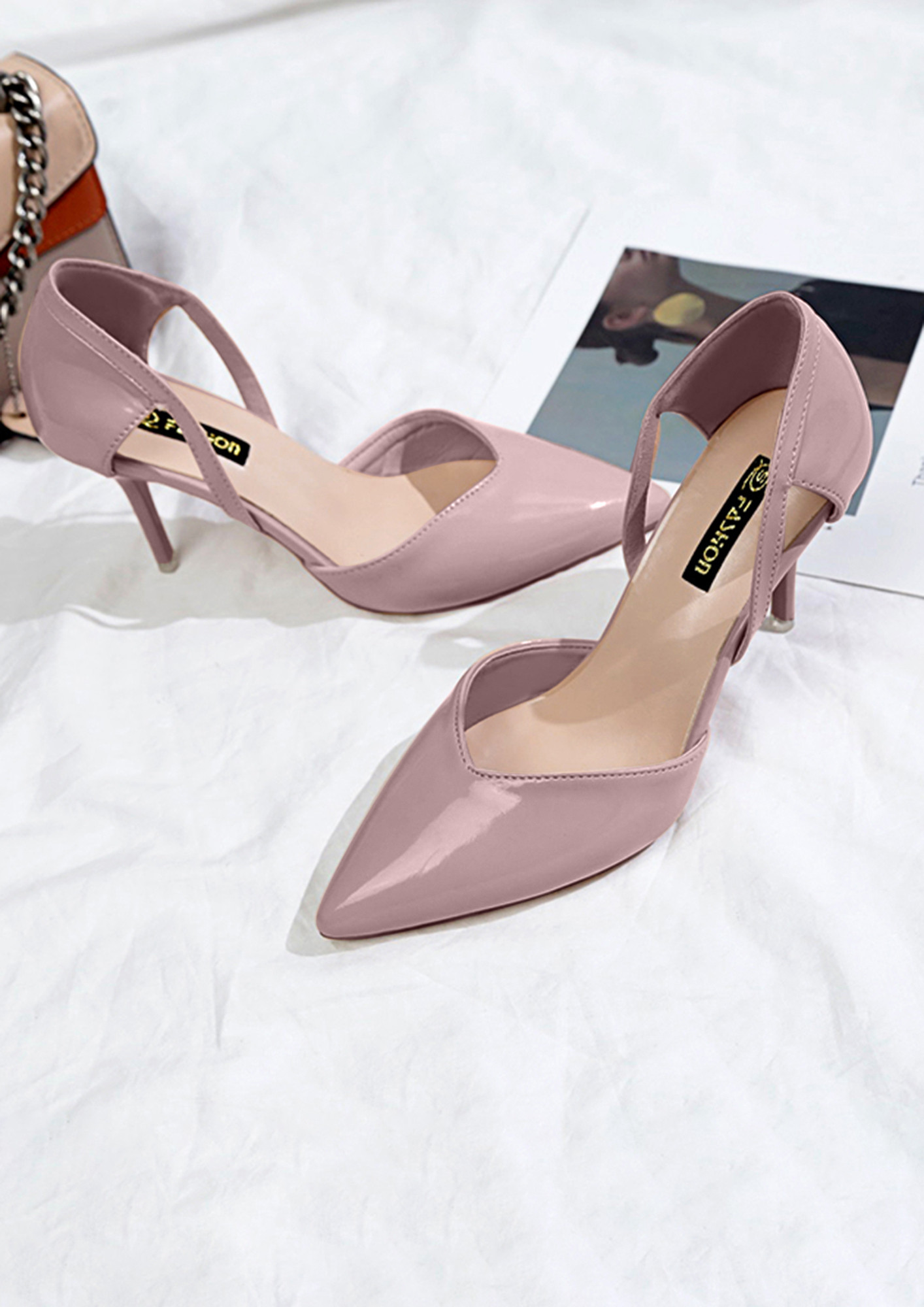 GET TO THE POINTY PINK PUMPS