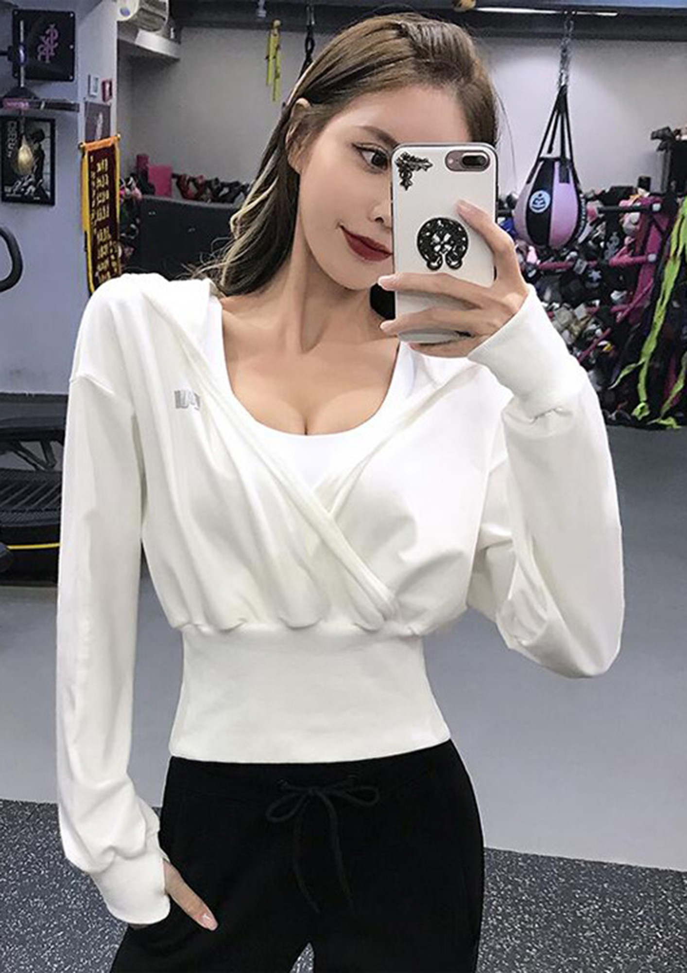 MOTIVATING YOUR EVERYDAY WHITE HOODED SPORTS BLOUSE