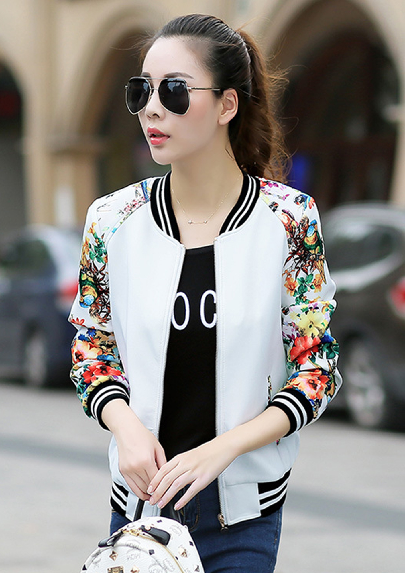 WHAT'S UP GURL PRINT WHITE JACKET