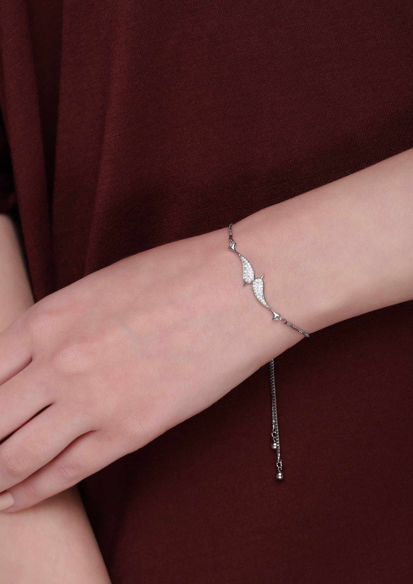 Kada Chain Style Drop Heart Charm Hanging Motif Modern Silver Bracelet   Silver Throne  925 Silver Jewellery