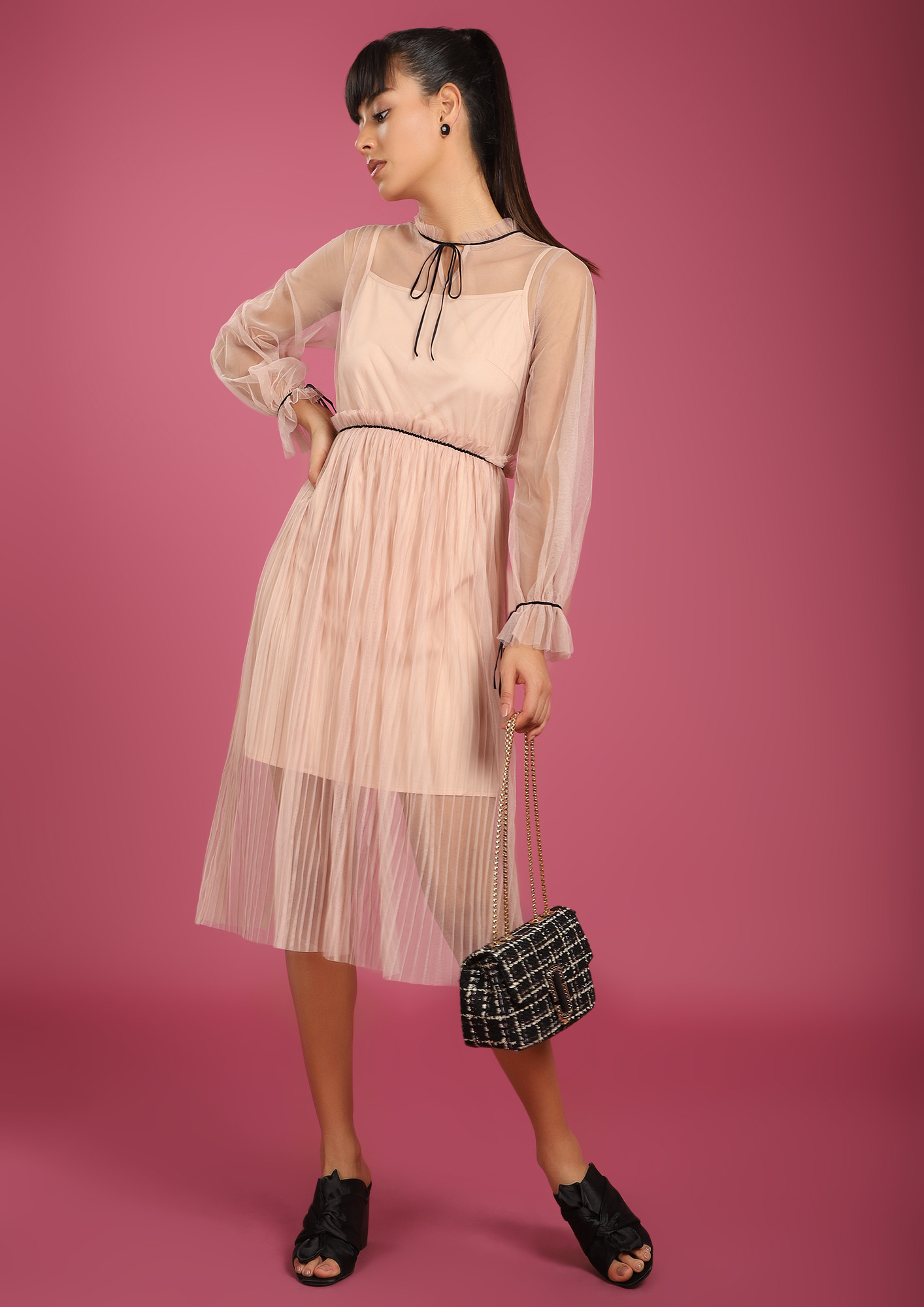 GOING WITH THE BREEZE PINK MIDI DRESS