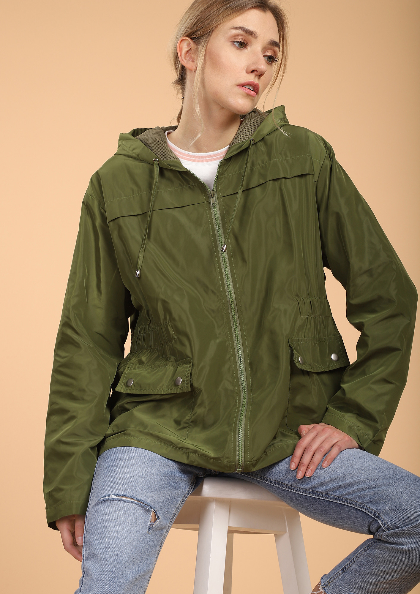 EMPTY STREETS AND COLD WINDS OLIVE GREEN WINDCHEATER