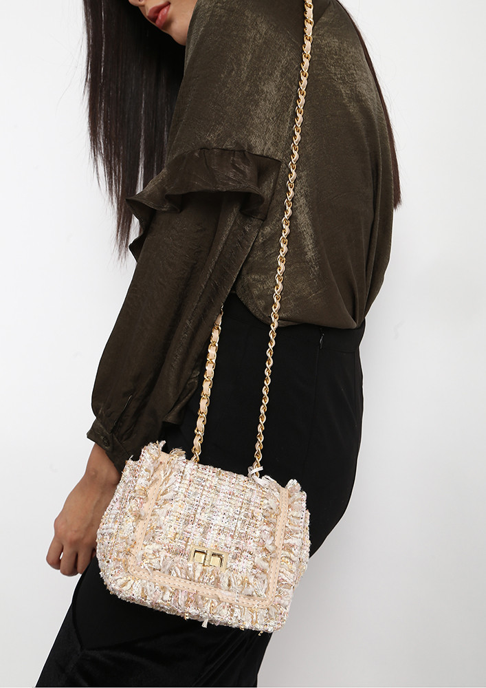WHAT THE KNIT CREAM WHITE SLING BAG