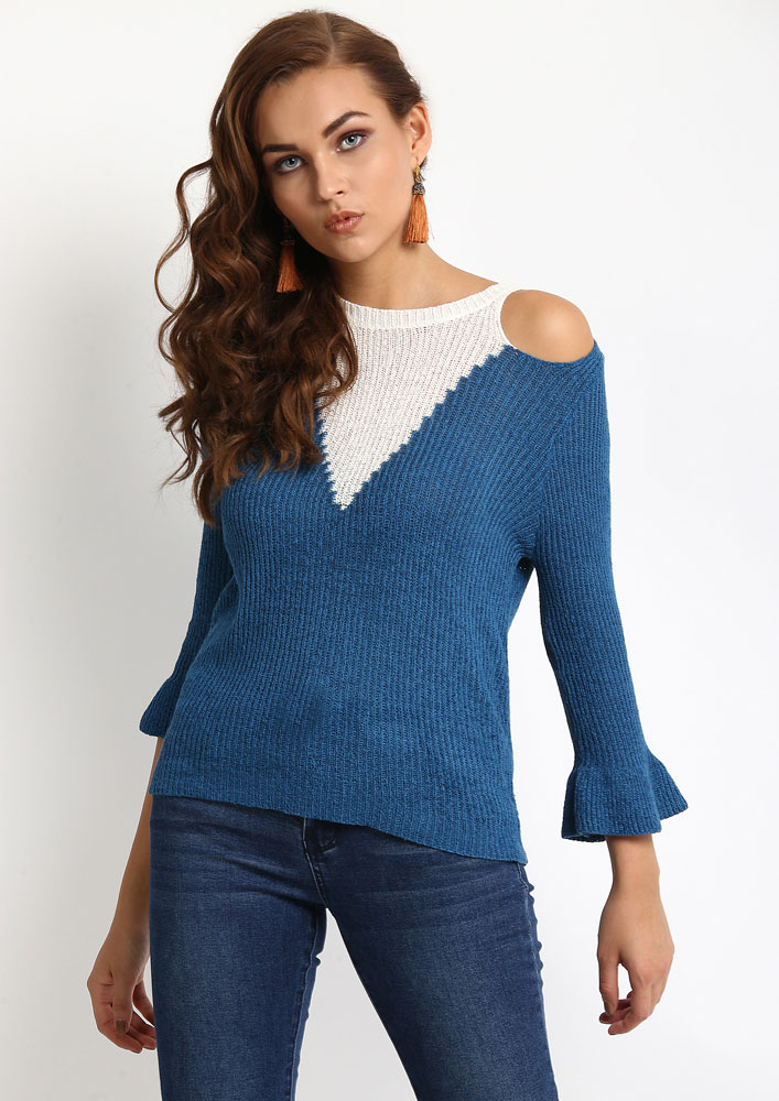 BLUE AND WHITE KNIT TOP