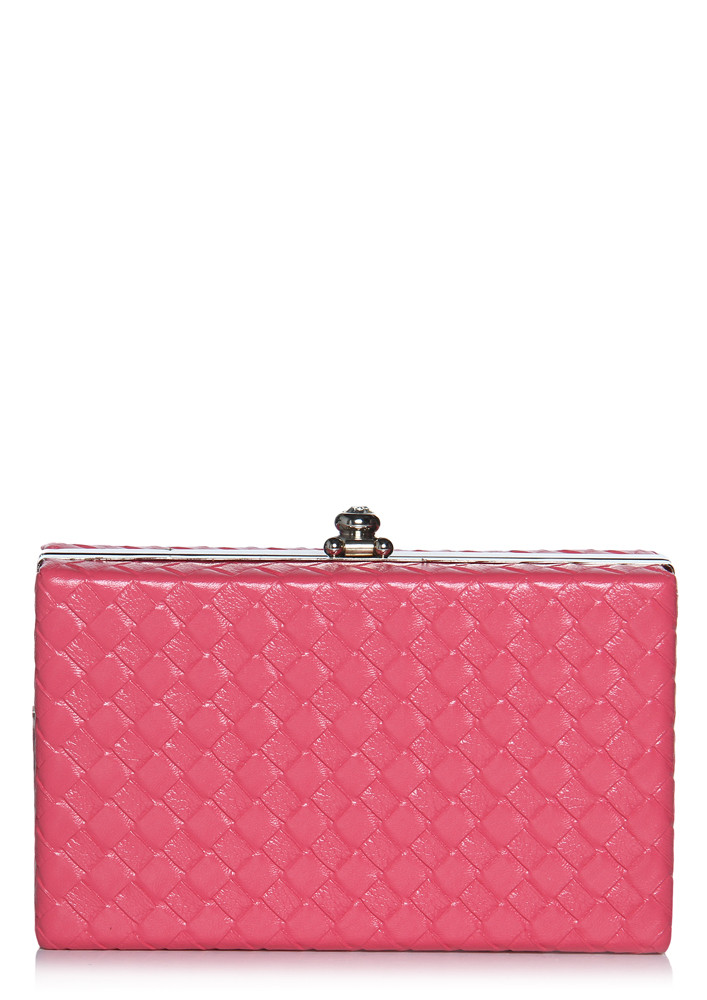 KNIT AND KNOT PINK CLUTCH