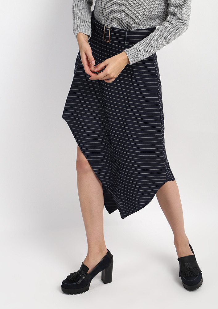 STRIPE OUT THAT NAVY SKIRT