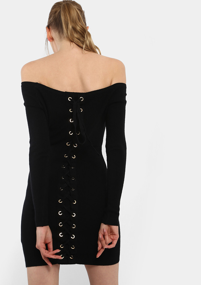 TALK TO MY BACK KNITTED BLACK DRESS