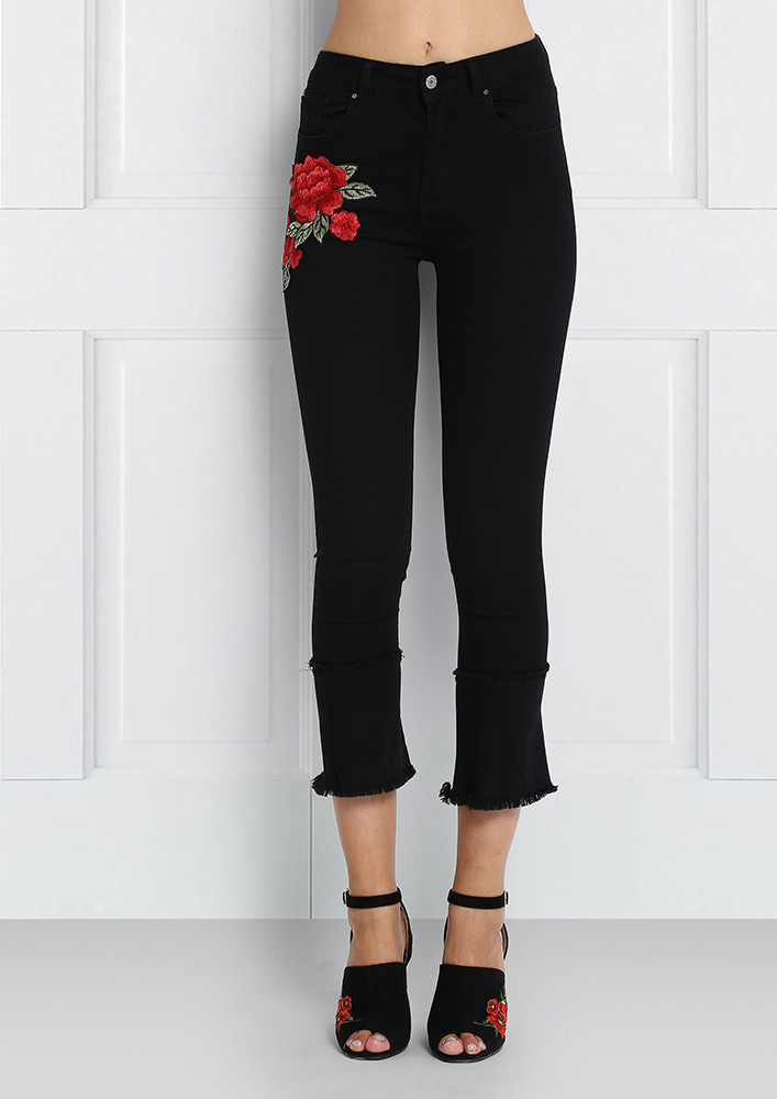 ROSES AND POSES BLACK CROPPED JEANS