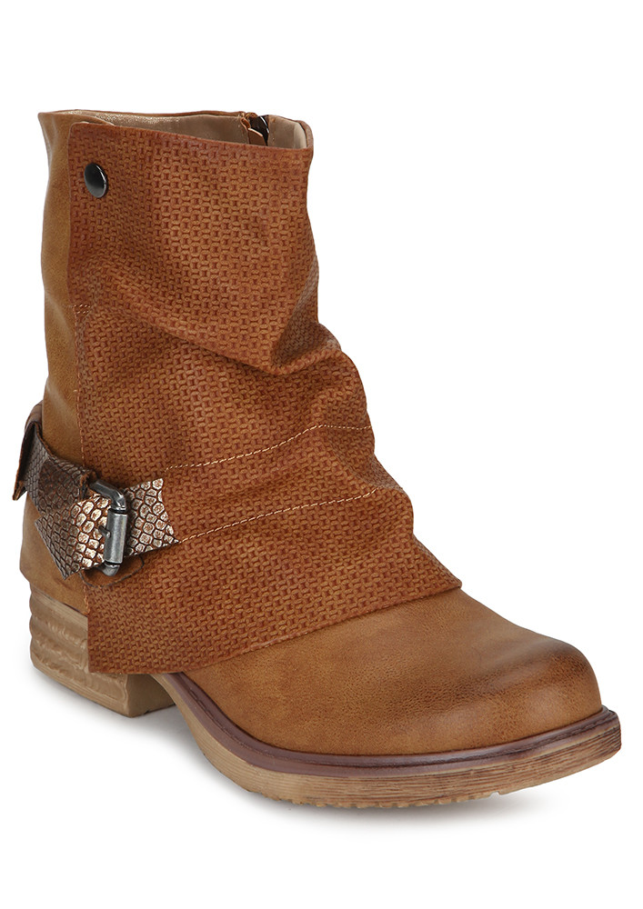 BOOTS IN CAMEL