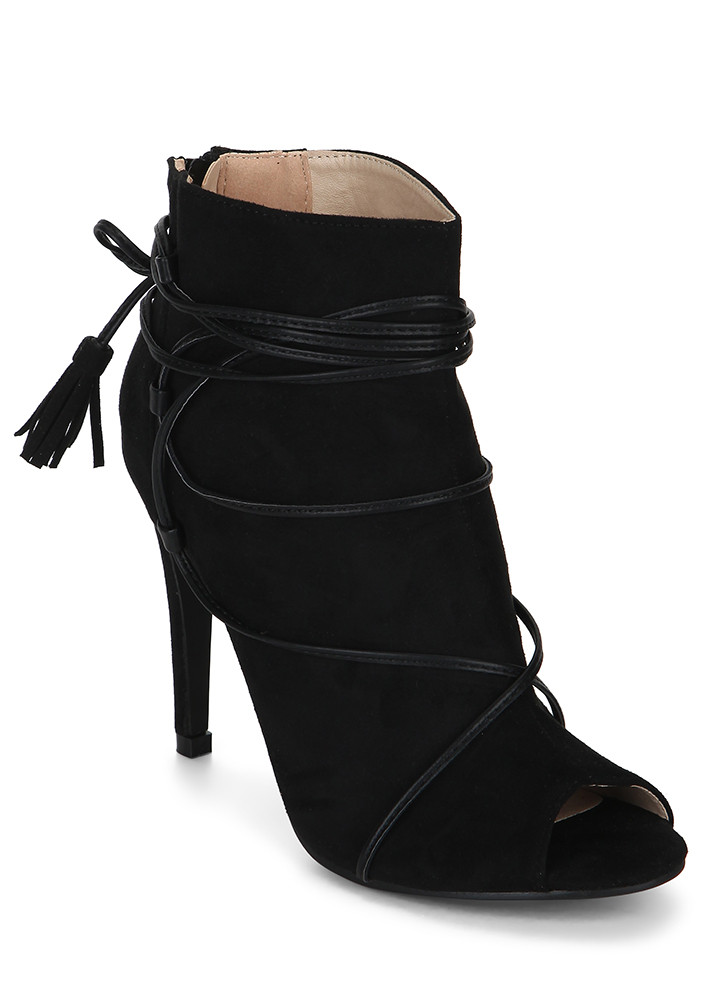 STRUNG OUT BOOT HEELS IN BLACK