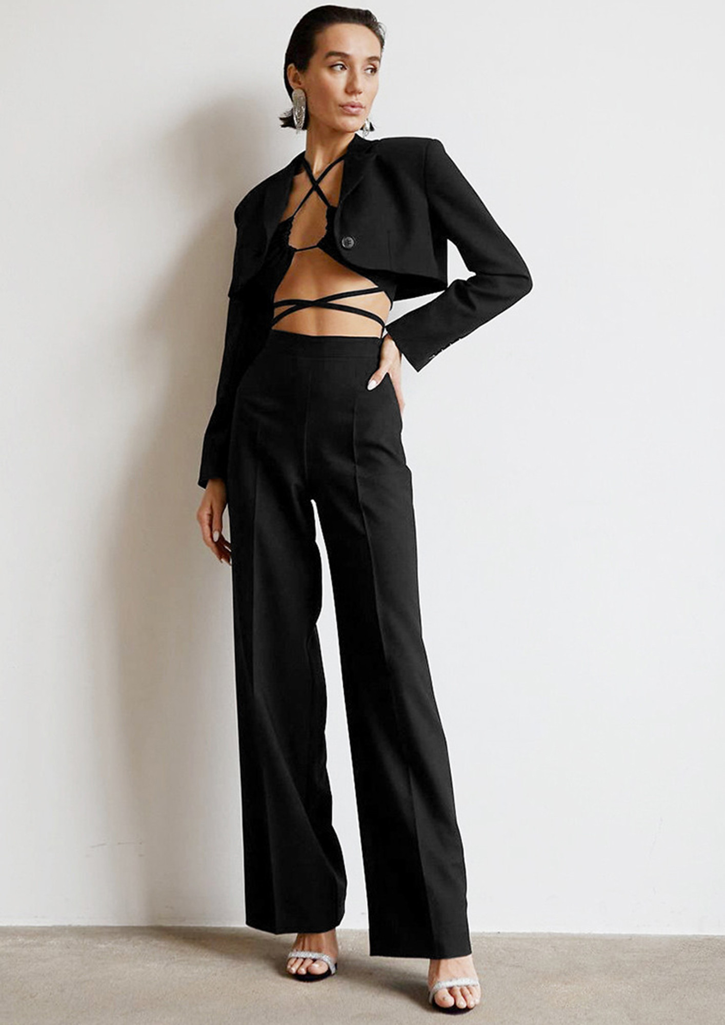 AKRIS Size 10 Black Polyester Beaded Dress Pants – Sui Generis Designer  Consignment