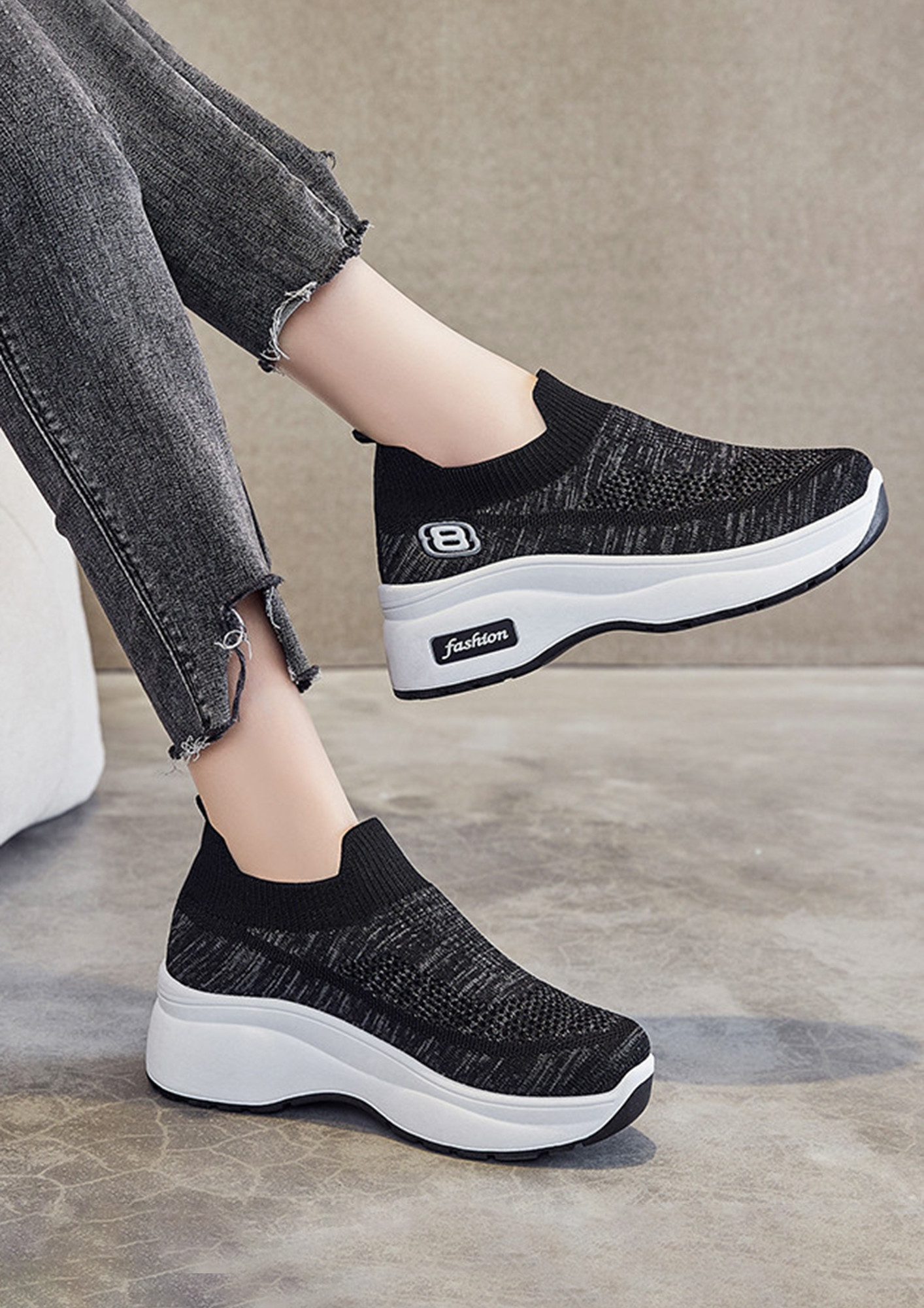 RUNNING CONTRAST SOLE BLACK SHOES