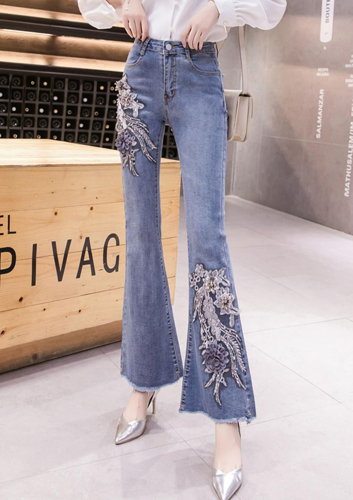 BLUE HIGH-RISE EMBROIDERED FLARE JEANS
