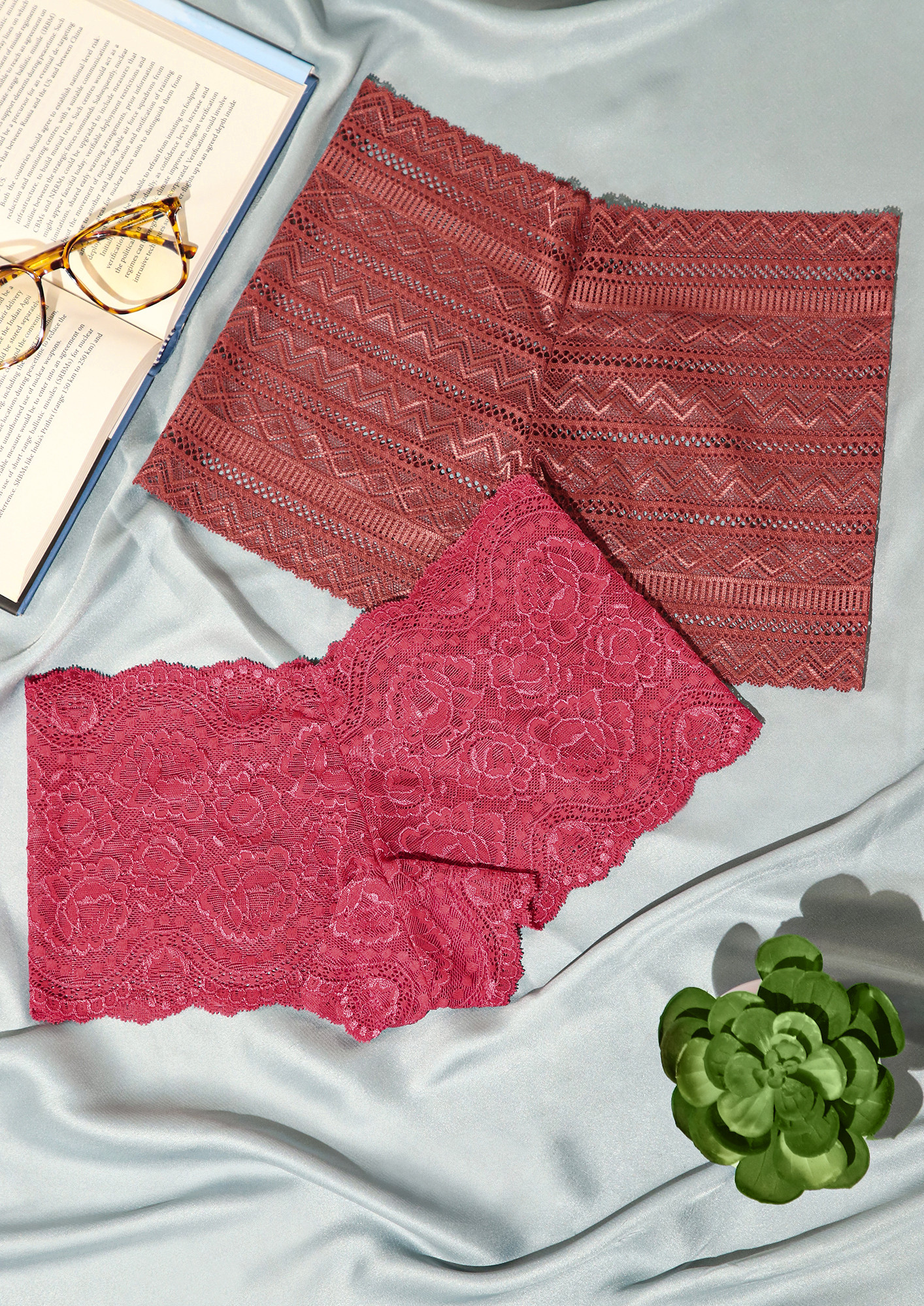 MY COMFORT RED AND MAROON LACE BOY SHORTS SET OF 2