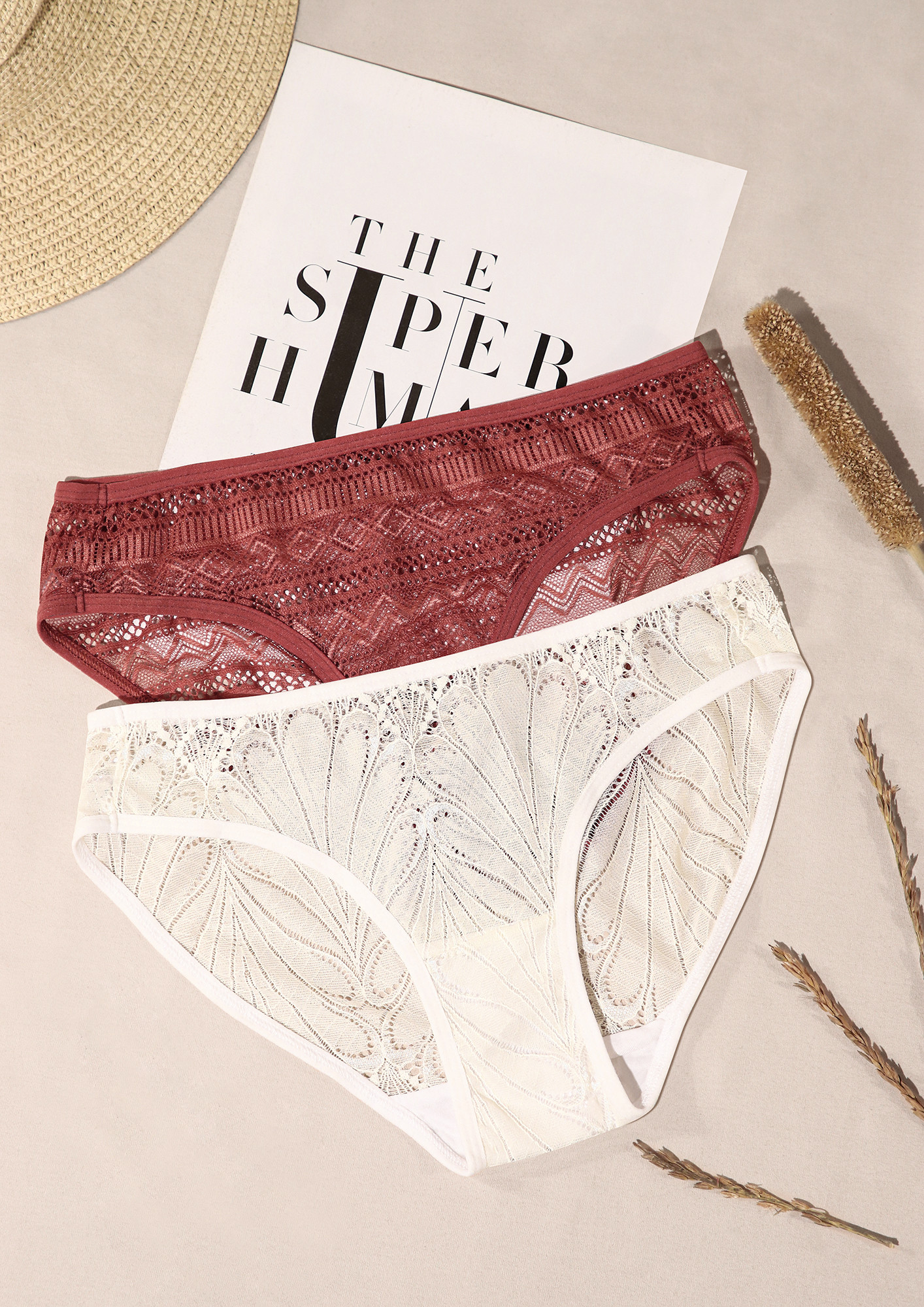 BREEZY RED AND WHITE LACE HIPSTER SET OF 2